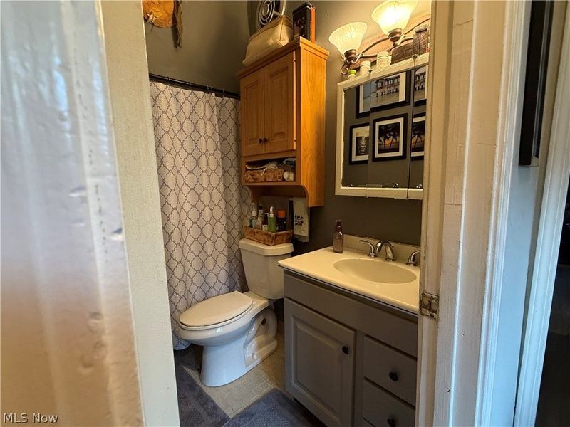 14537 Hickox Street, Burton, OH 44021 Photo 16