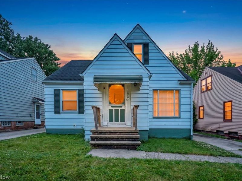 18204 Edinboro Avenue , Maple Heights, OH 44137 Photo 1