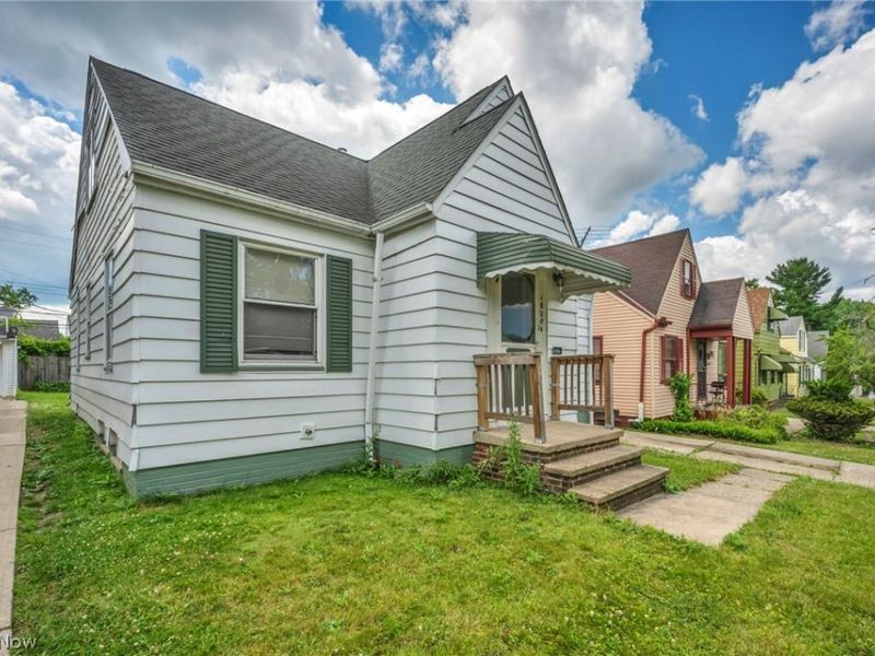 18204 Edinboro Avenue , Maple Heights, OH 44137 Photo 2