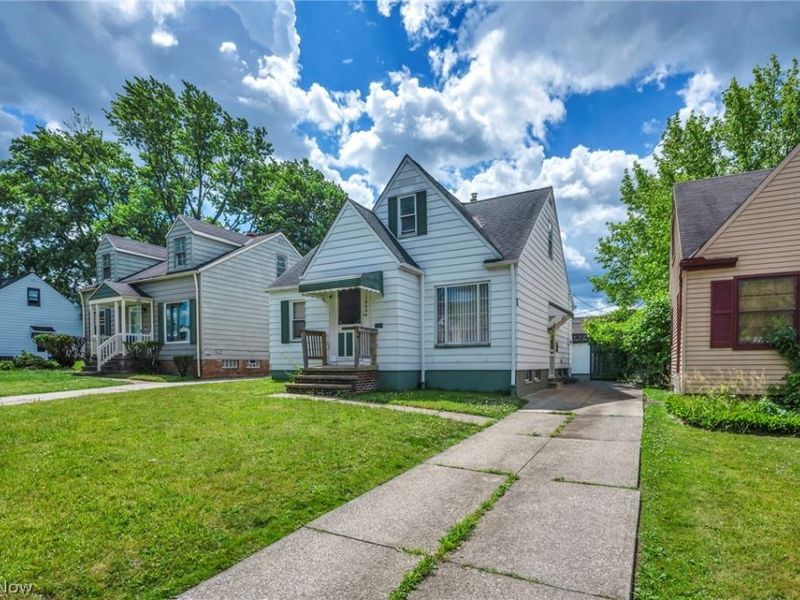 18204 Edinboro Avenue , Maple Heights, OH 44137 Photo 5