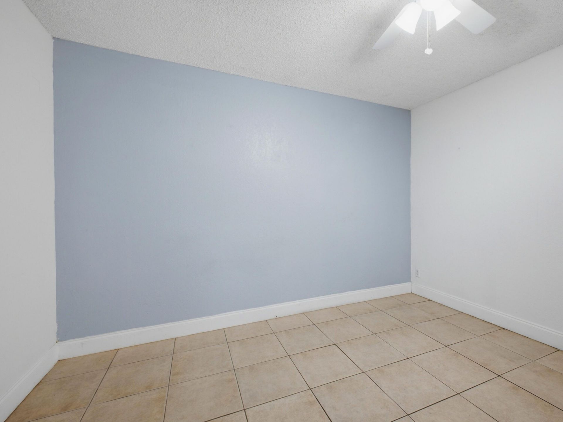 105 Woodland Road, Palm Springs, FL 33461 Photo