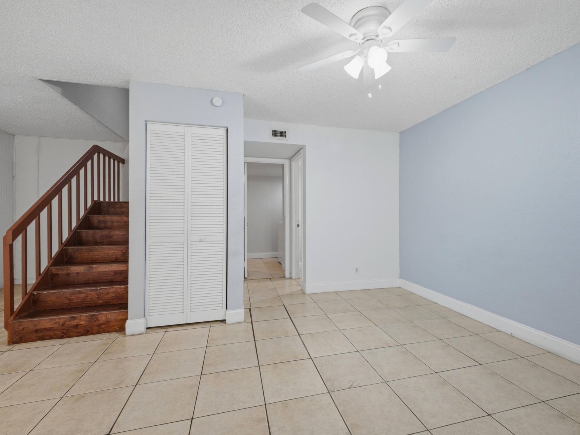105 Woodland Road, Palm Springs, FL 33461 Photo