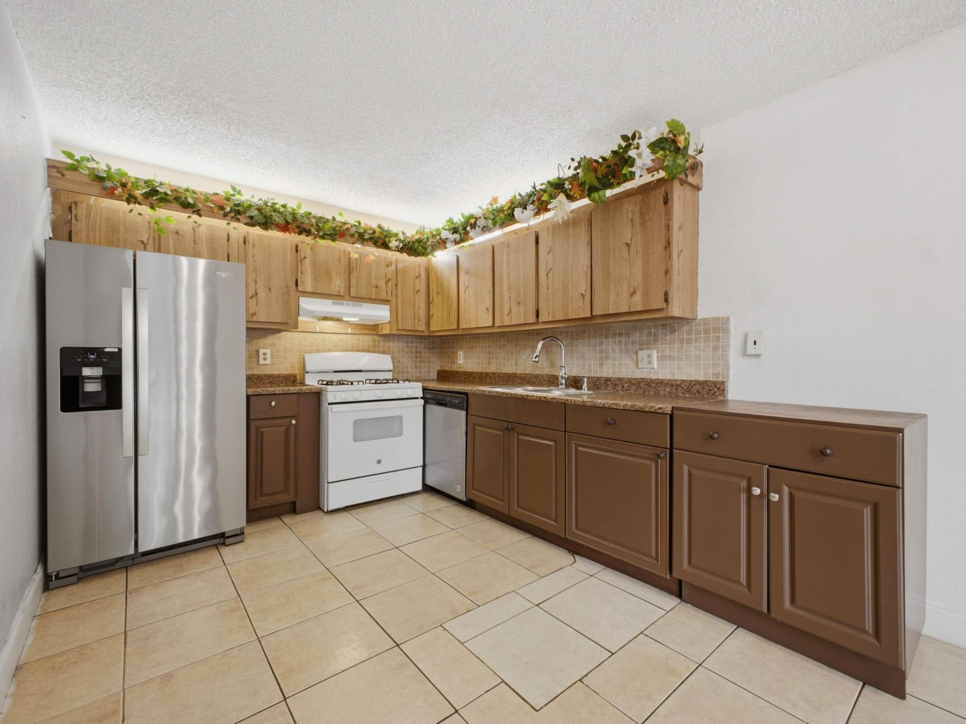 105 Woodland Road, Palm Springs, FL 33461 Photo