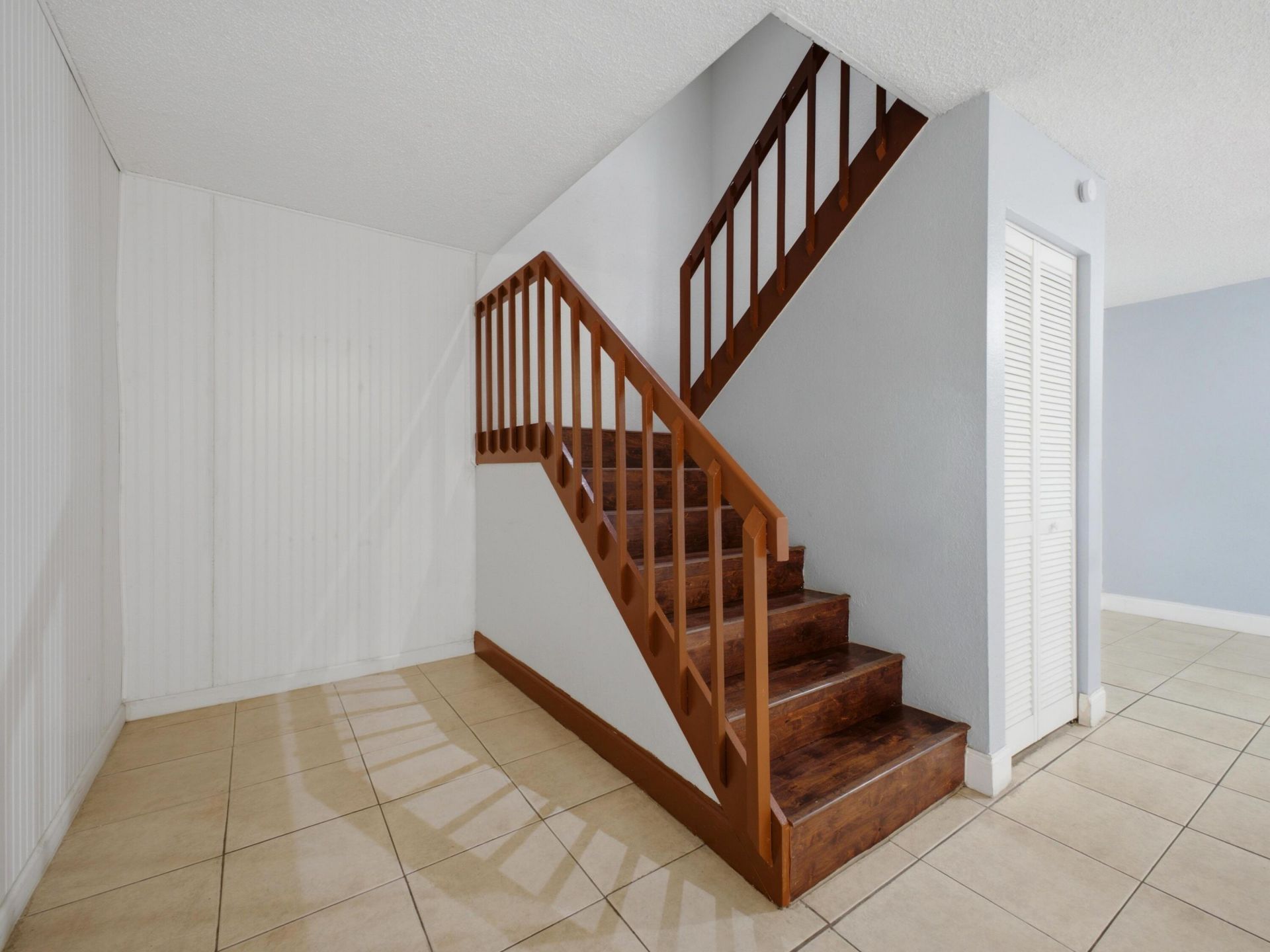 105 Woodland Road, Palm Springs, FL 33461 Photo