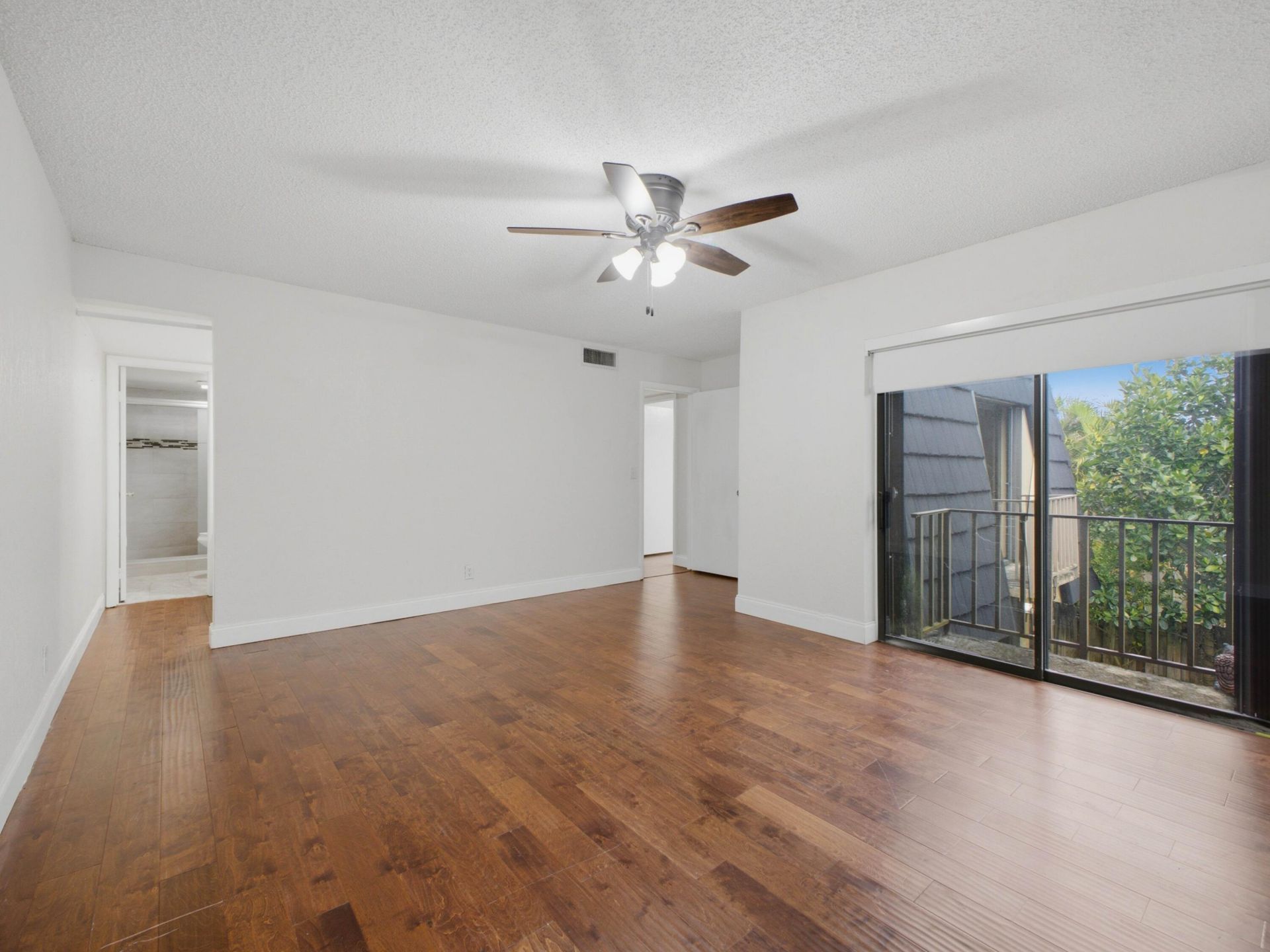 105 Woodland Road, Palm Springs, FL 33461 Photo