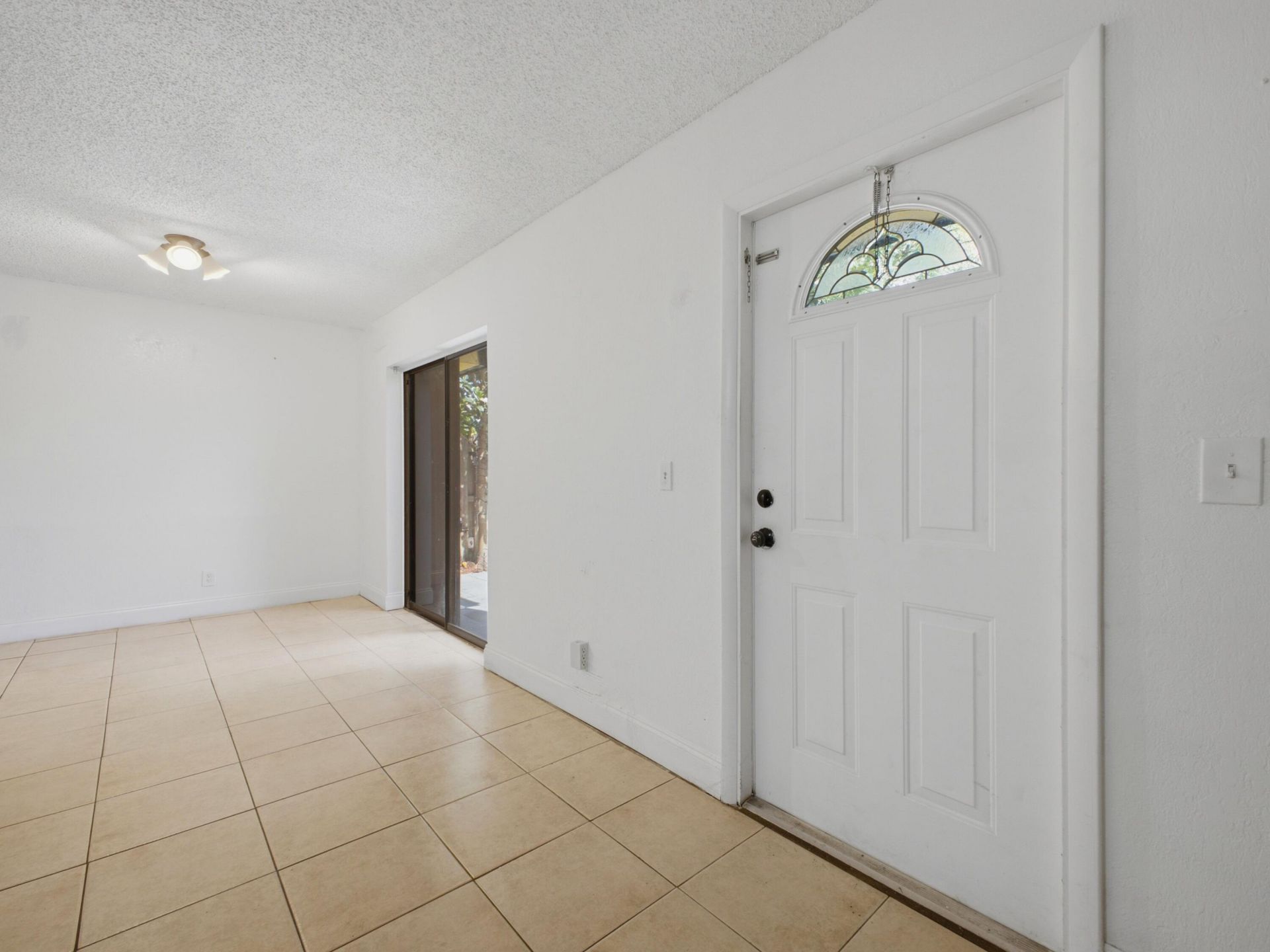 105 Woodland Road, Palm Springs, FL 33461 Photo