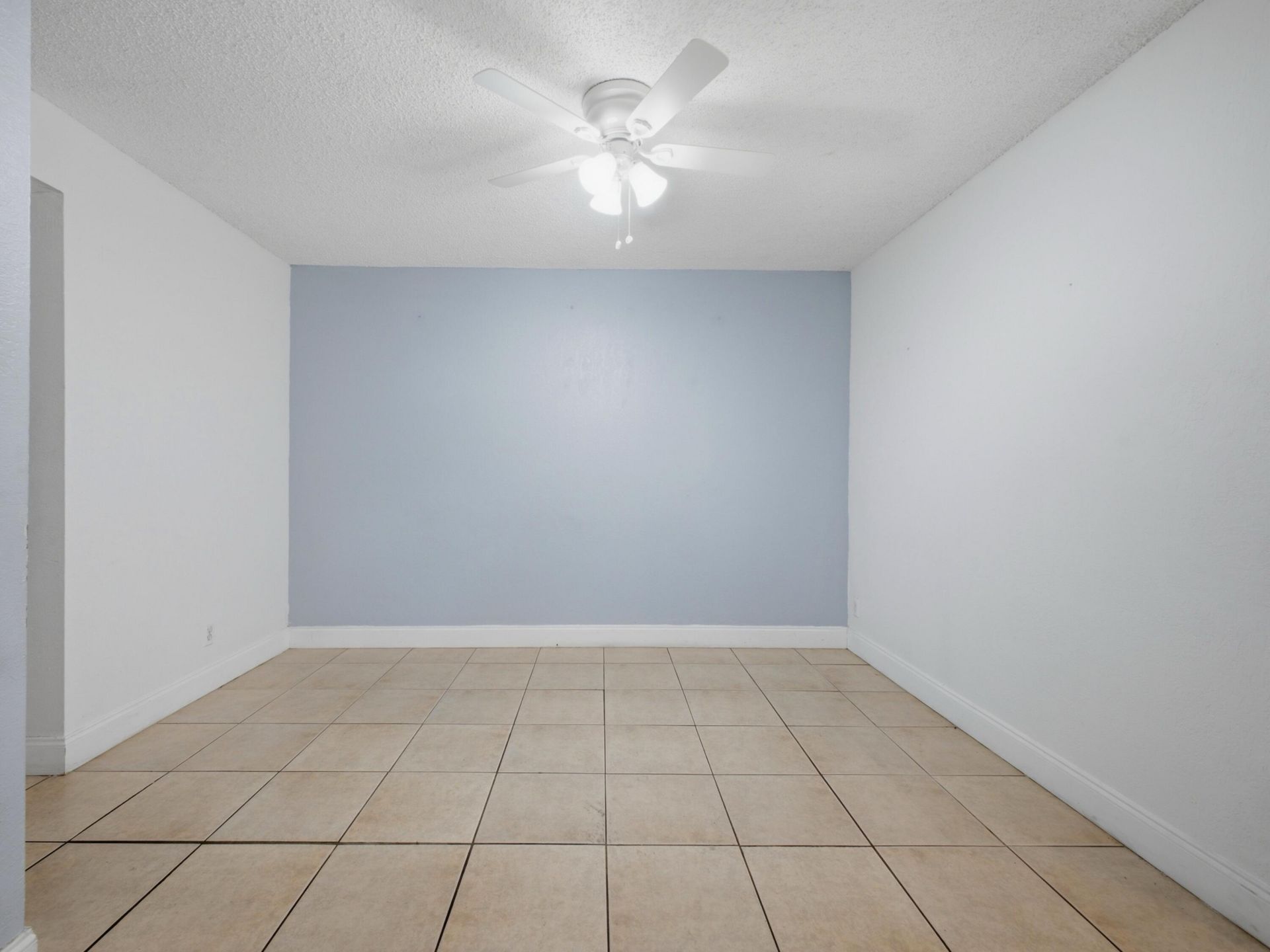 105 Woodland Road, Palm Springs, FL 33461 Photo