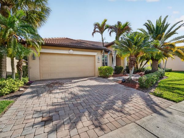 854 SW St Tropez Court, Port St. Lucie, FL 34986