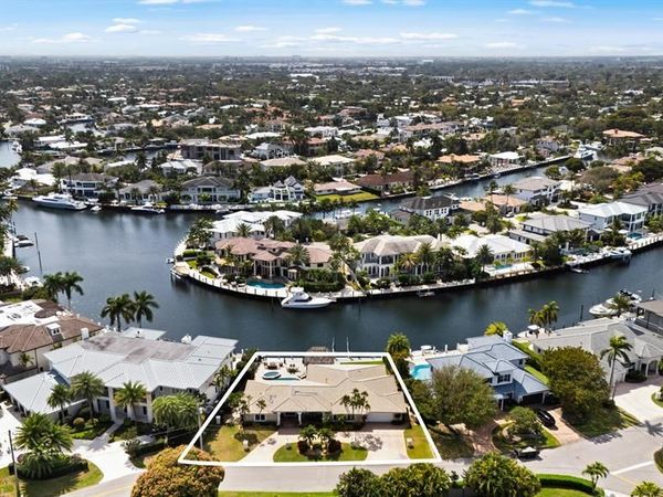 2600 NE 33rd Street, Lighthouse Point, FL 33064