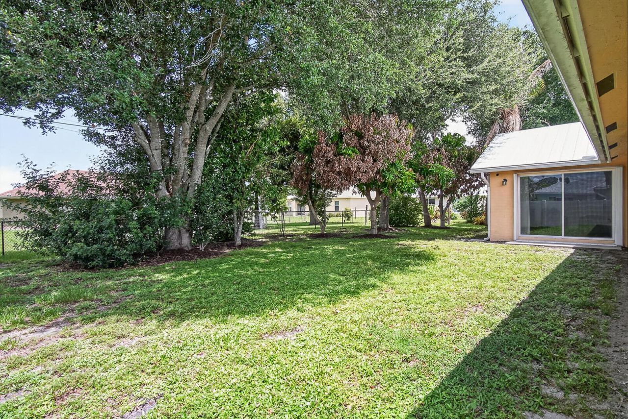 3408 SW Funtuna Street, Port Saint Lucie, FL 34953 Photo