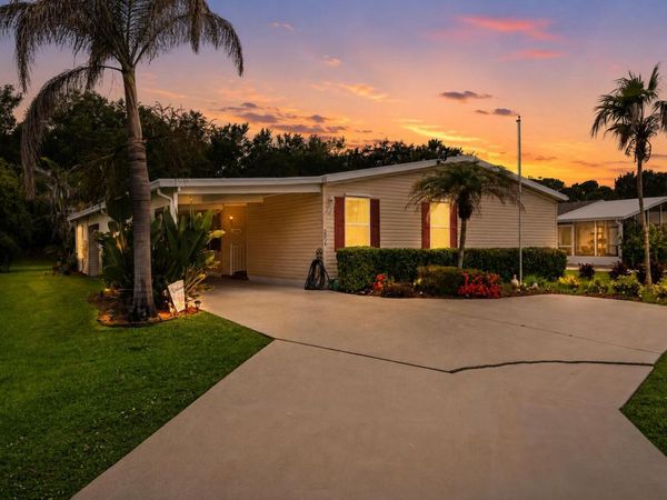 2824 Hook Court, Port St. Lucie, FL 34952