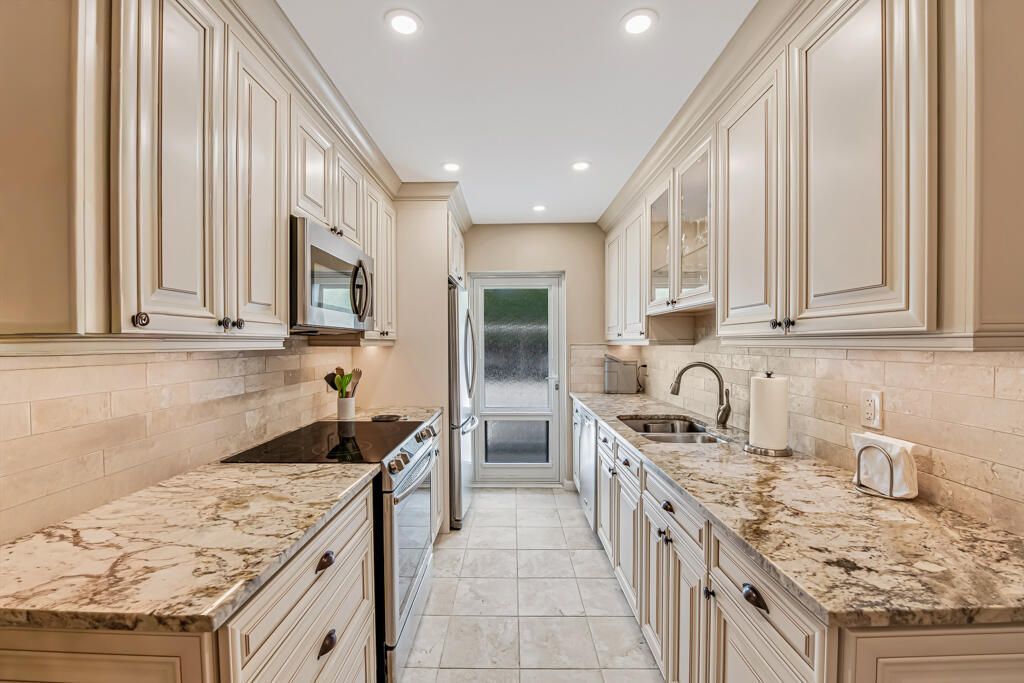 1910 S Ocean Boulevard, Unit 112, Delray Beach, FL 33483 Photo