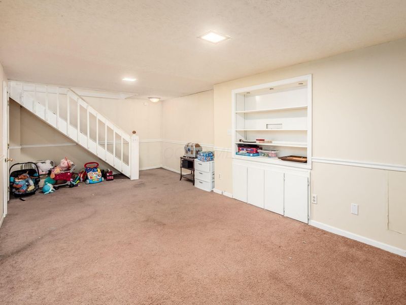 3781 Aurelia Drive , Columbus, OH 43232 Photo 16