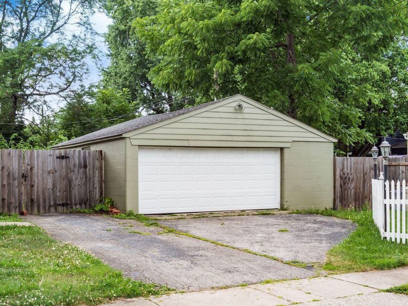 3781 Aurelia Drive , Columbus, OH 43232 Photo 32