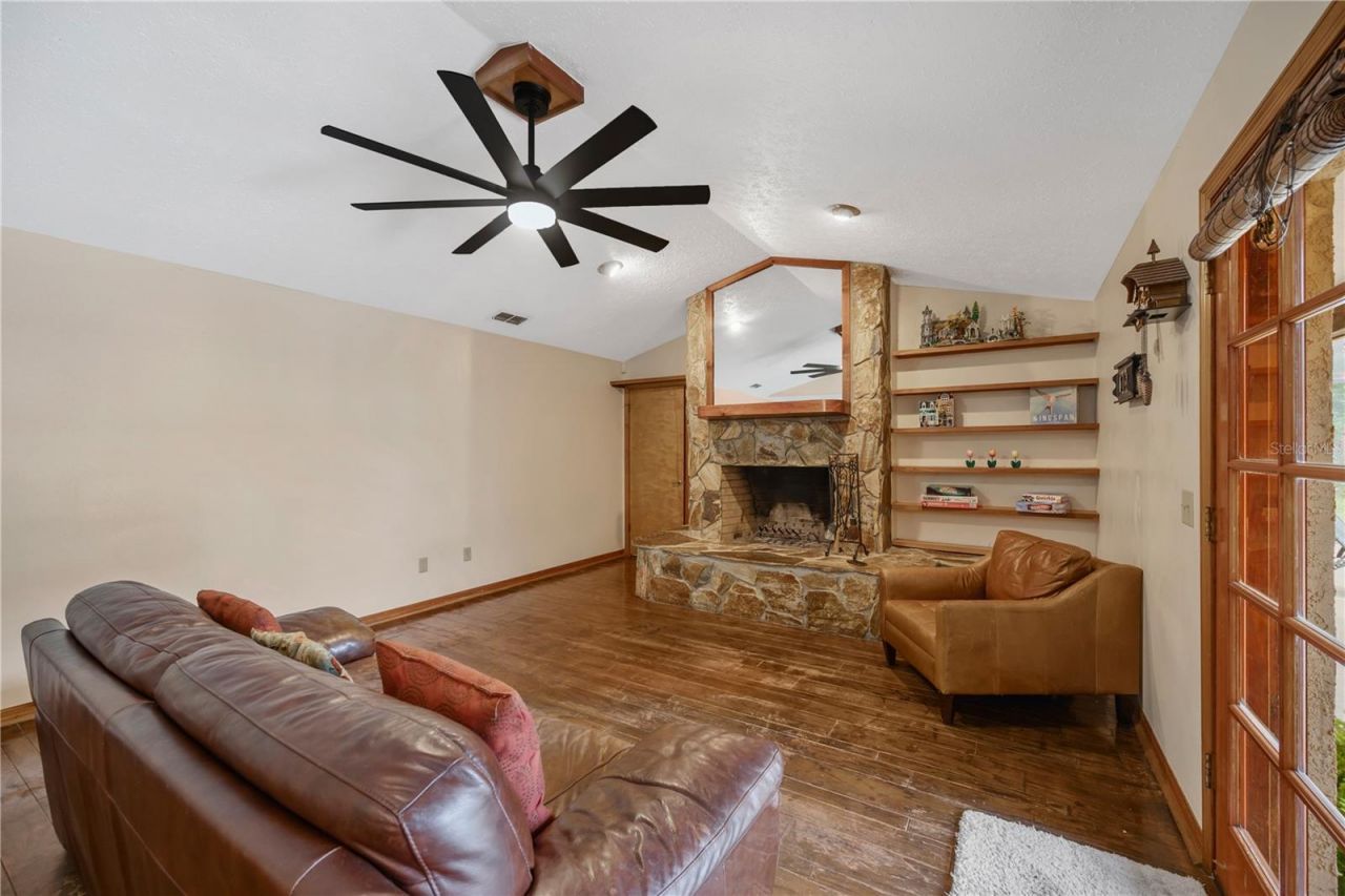 2109 Wheeler Oaks Drive, Brandon, FL 33510 Photo