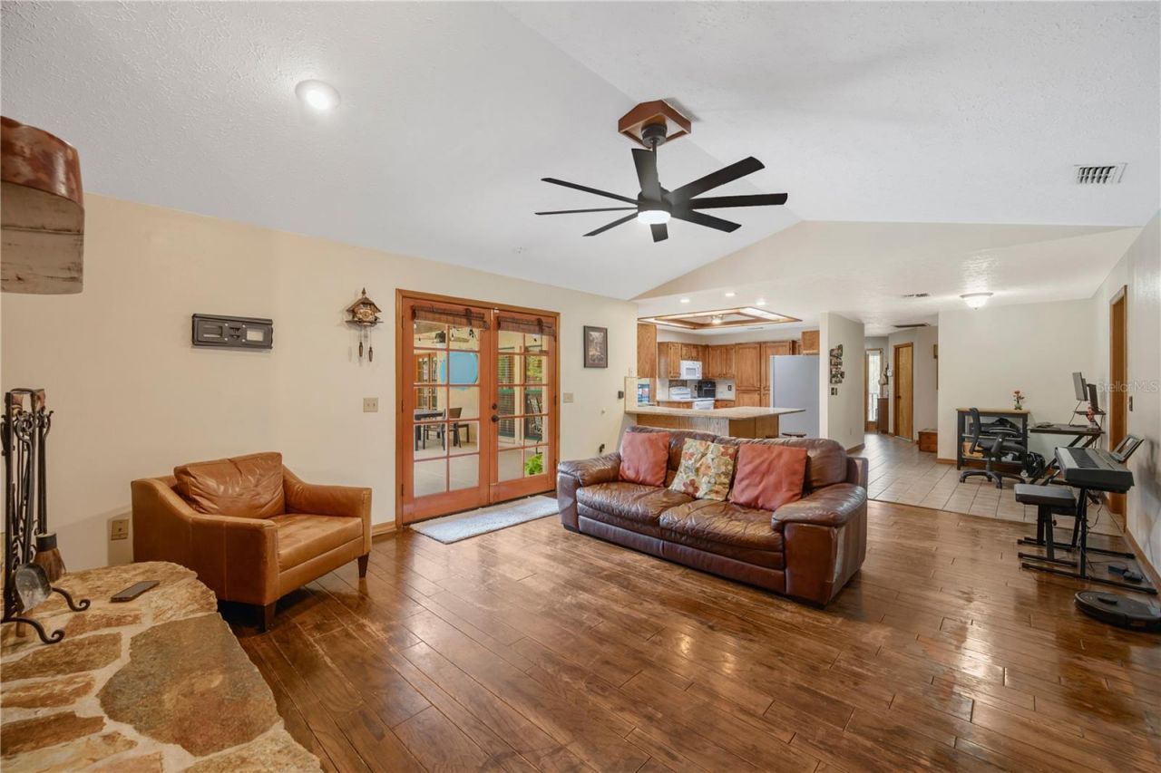 2109 Wheeler Oaks Drive, Brandon, FL 33510 Photo