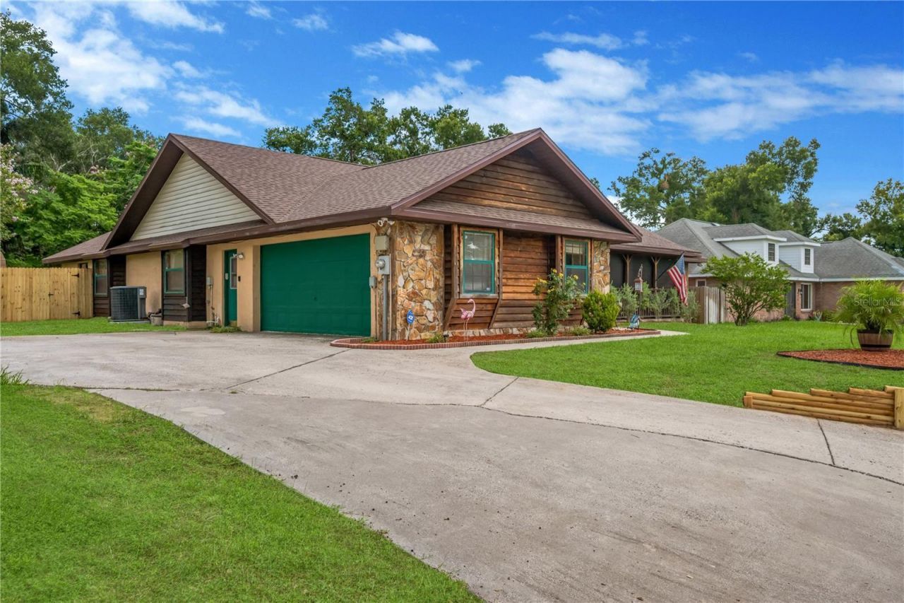 2109 Wheeler Oaks Drive, Brandon, FL 33510 Photo