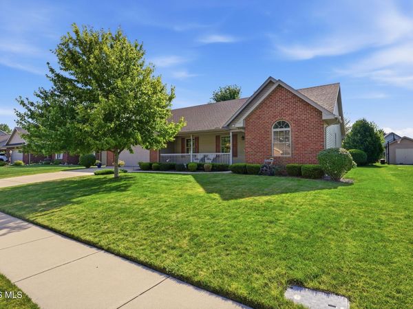 1928 Nicklaus Drive, Findlay, OH 45840