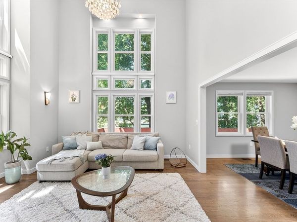 142 Edinboro St, Unit 142, Newton, MA 02460