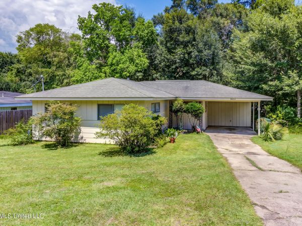 1622 Courthouse Road, Gulfport, MS 39507