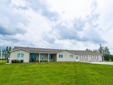 13977 330th Street NW, Newfolden, MN 56738