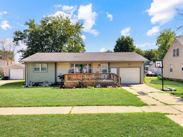 506 Lynd Street , Marshall, MN 56258