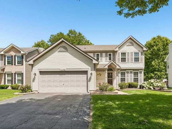 1175 Lakewood Circle , Naperville, IL 60540