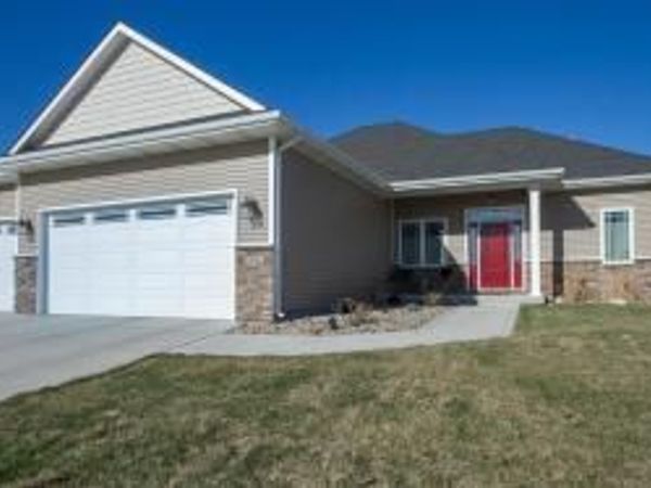3401 Red Fox Road, Ames, IA 50014