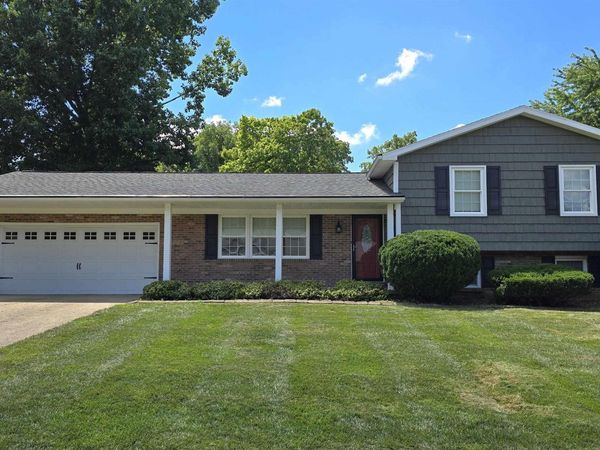 5411 E Timberwood Drive, Newburgh, IN 47630