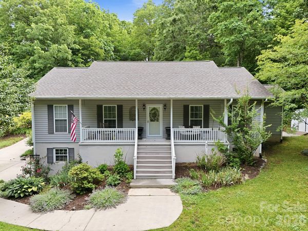 124 Lytle Cove Road, Swannanoa, NC 28778