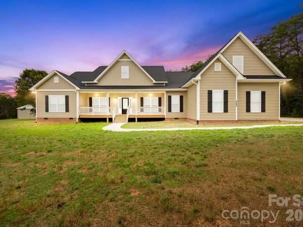 4669 Grooms Road, Reidsville, NC 27320