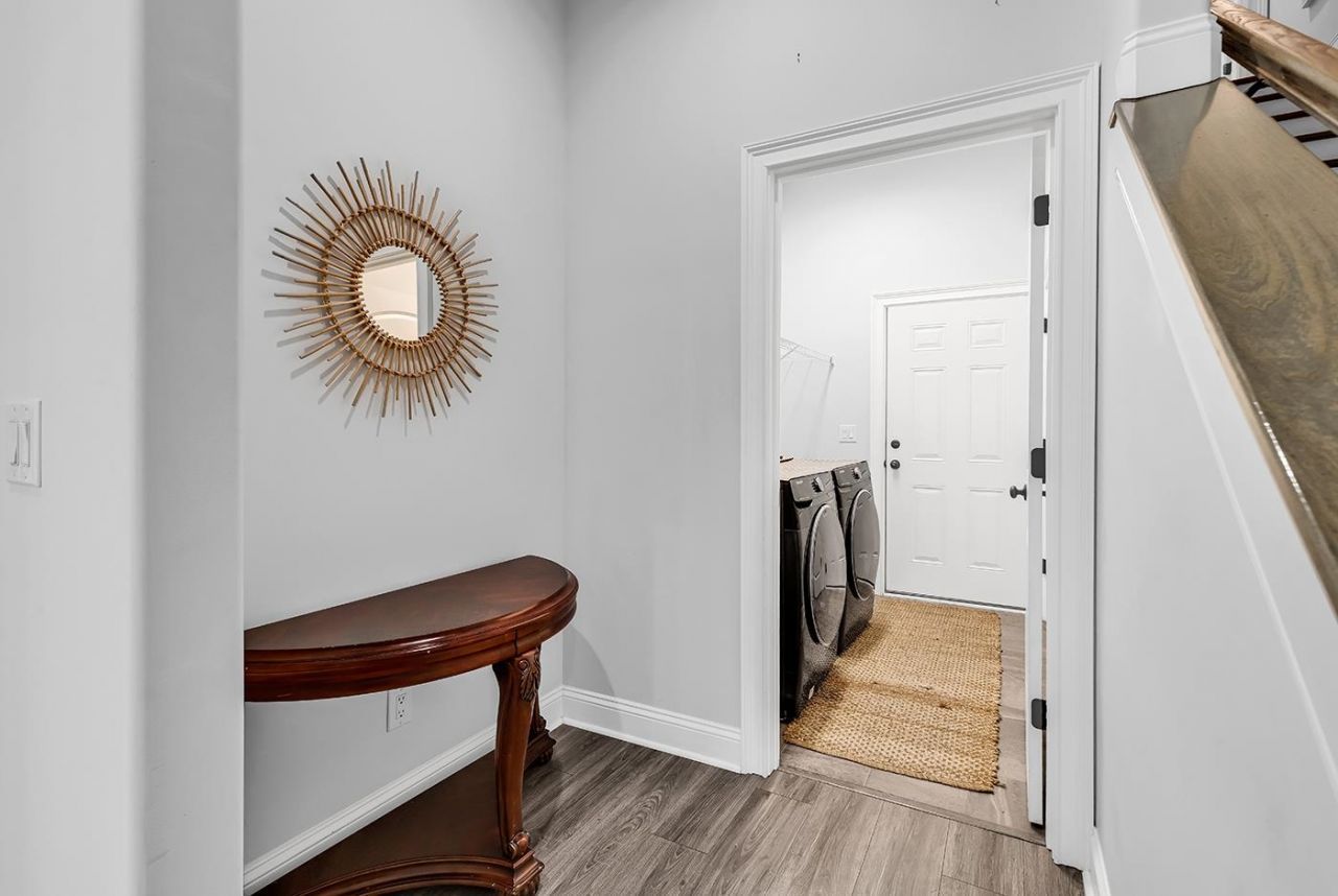 412 College Green Way Photo 11