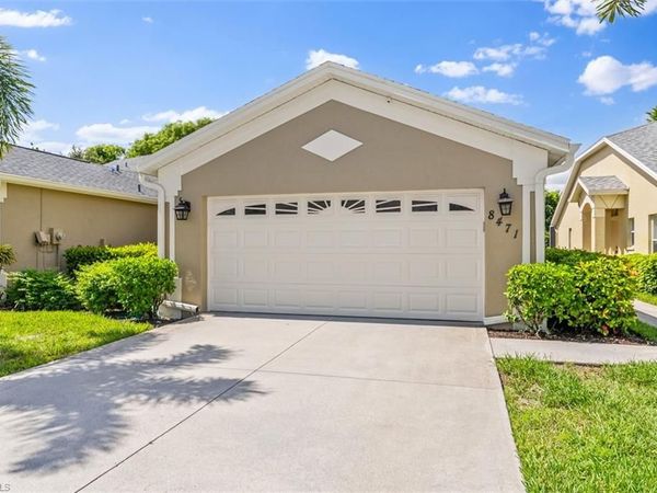 8471 Ibis Cove CIR, Unit M677, NAPLES, FL 34119