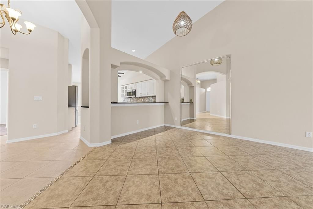 8471 Ibis Cove Cir, Unit M677, Naples, FL 34119 Photo
