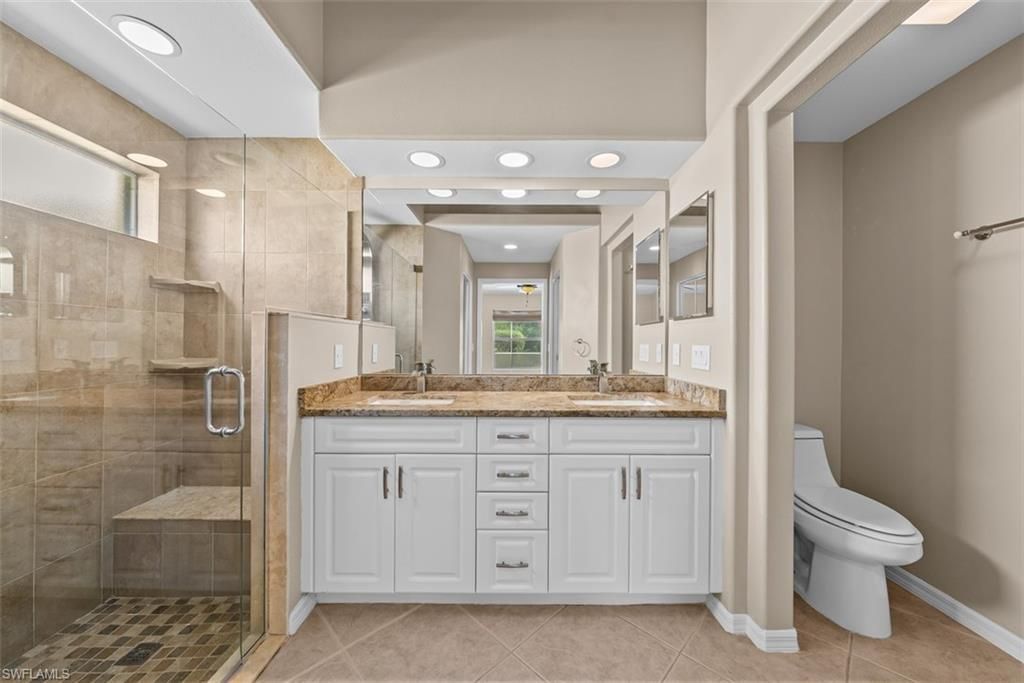 8471 Ibis Cove Cir, Unit M677, Naples, FL 34119 Photo