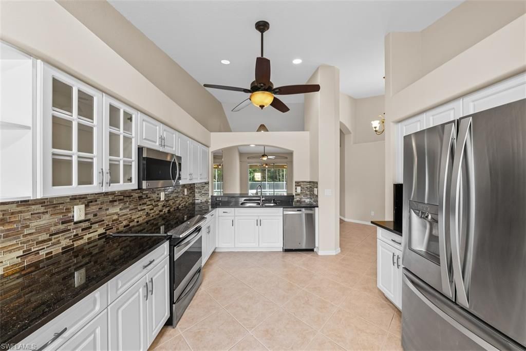 8471 Ibis Cove Cir, Unit M677, Naples, FL 34119 Photo
