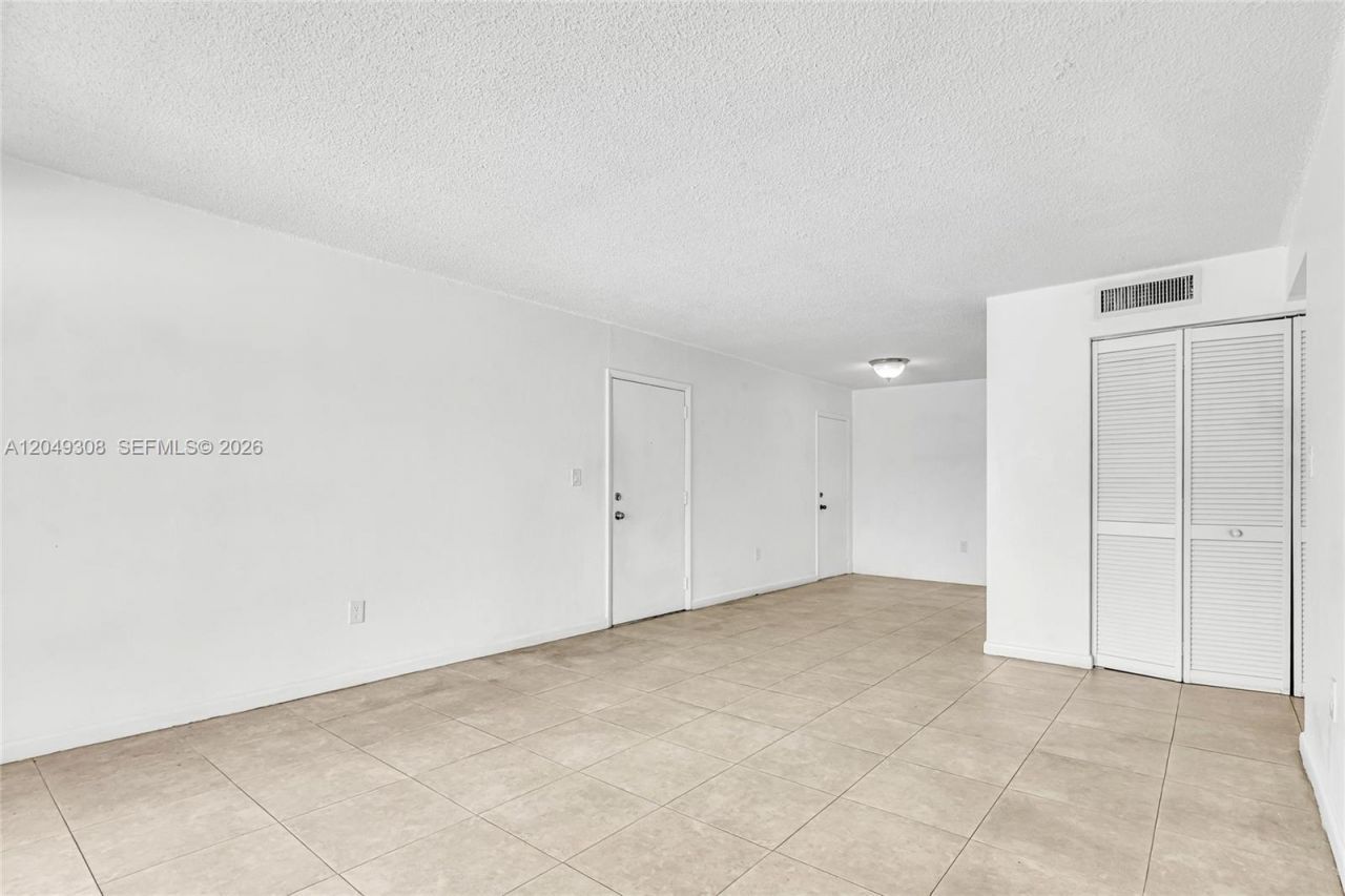 7201 Miami Lakes Dr, Unit B14, Miami Lakes, FL 33014 Photo
