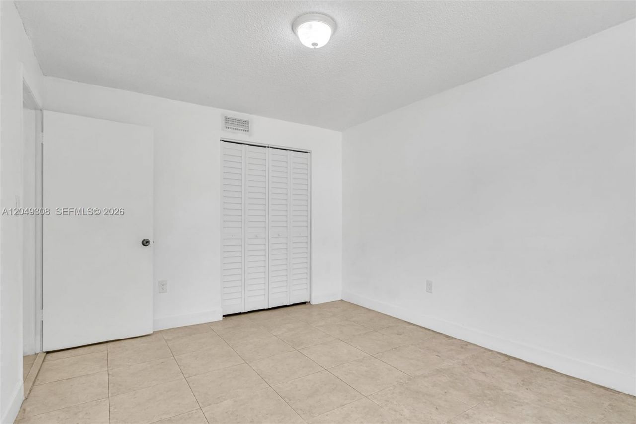 7201 Miami Lakes Dr, Unit B14, Miami Lakes, FL 33014 Photo