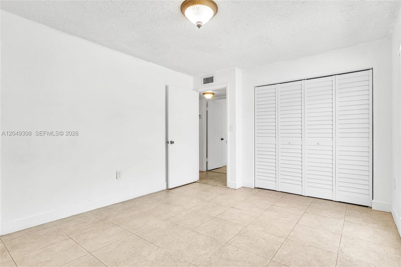 7201 Miami Lakes Dr, Unit B14, Miami Lakes, FL 33014 Photo