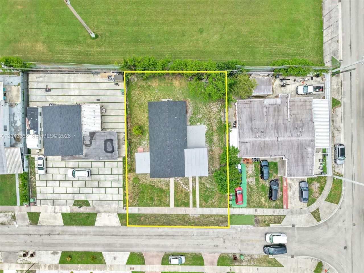 1380 W 60th Ter , Hialeah, FL 33012 Photo