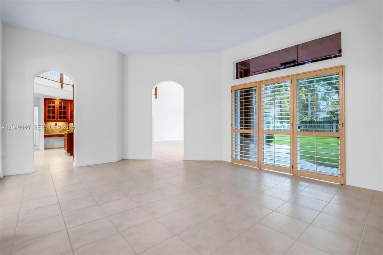 1811 NW 168th Ave, Pembroke Pines, FL 33028 Photo