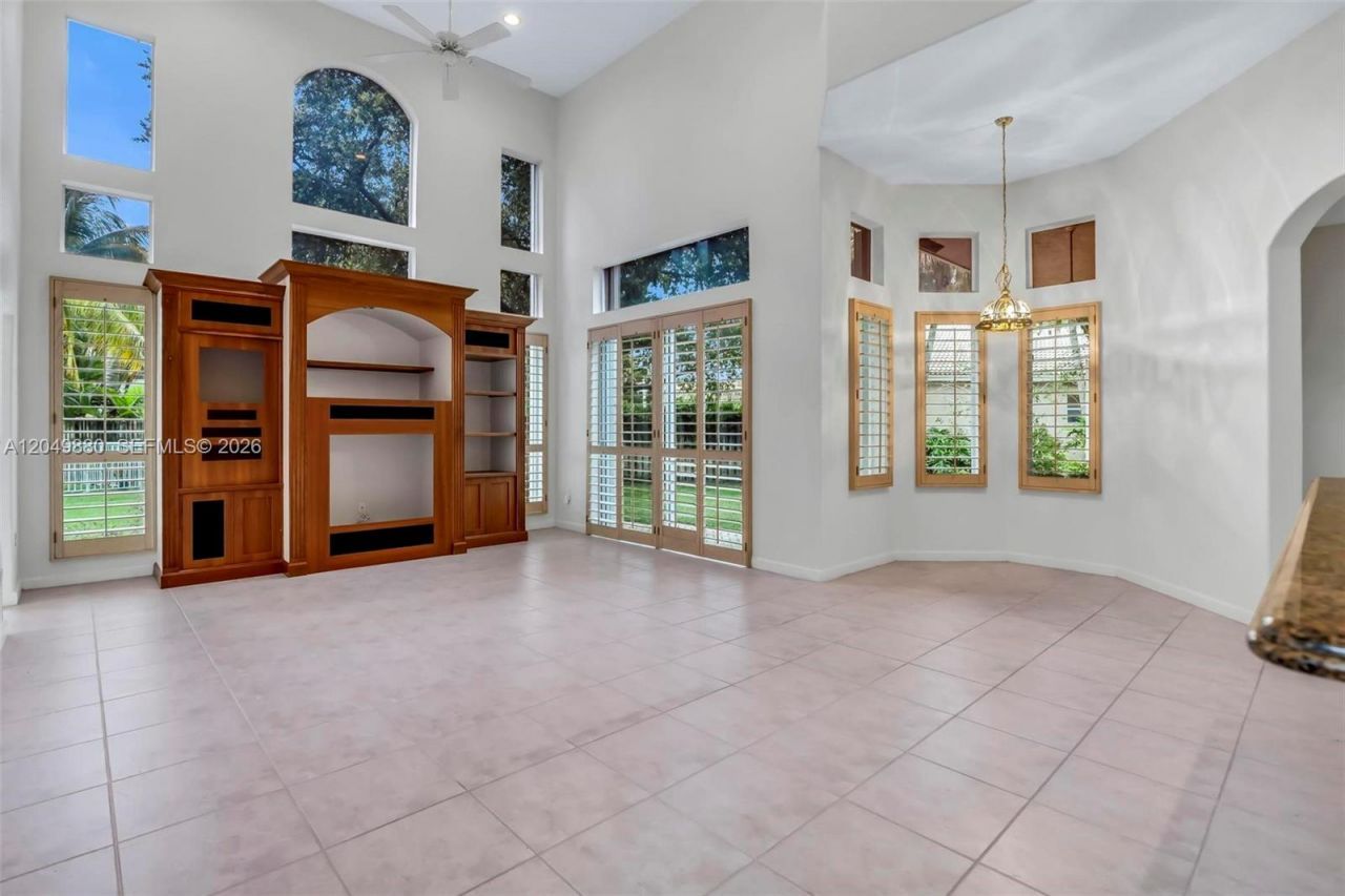 1811 NW 168th Ave, Pembroke Pines, FL 33028 Photo