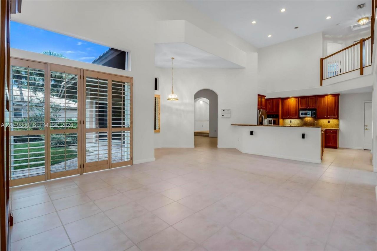 1811 NW 168th Ave, Pembroke Pines, FL 33028 Photo