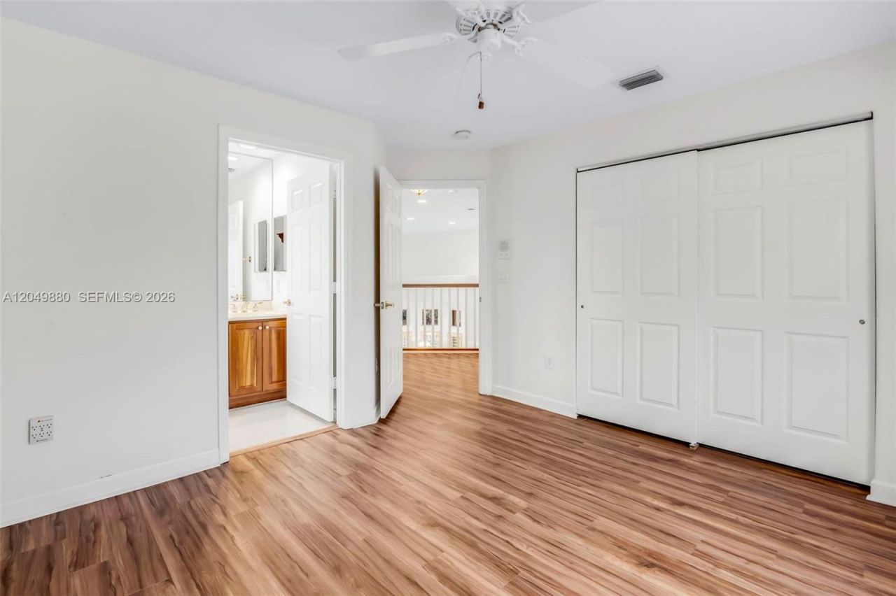 1811 NW 168th Ave, Pembroke Pines, FL 33028 Photo