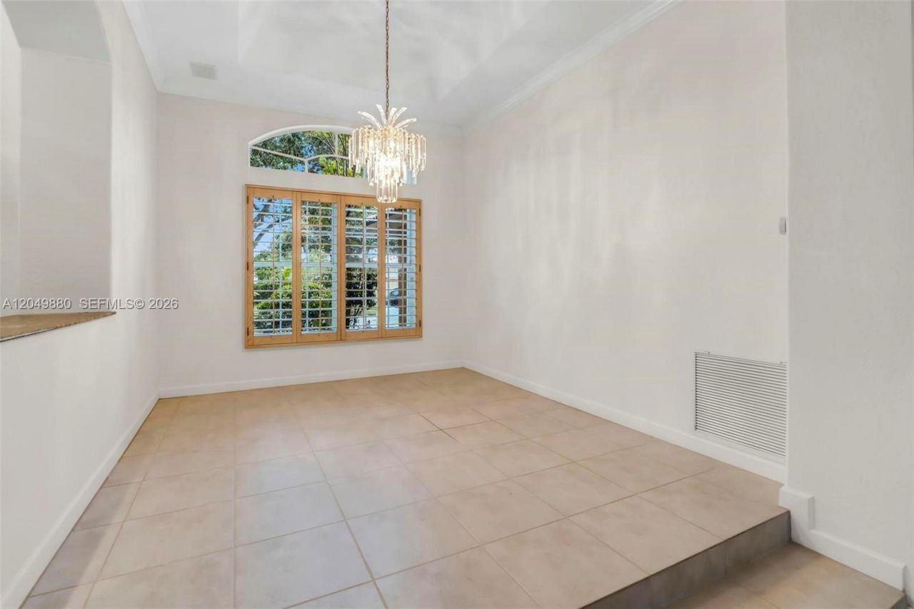 1811 NW 168th Ave, Pembroke Pines, FL 33028 Photo