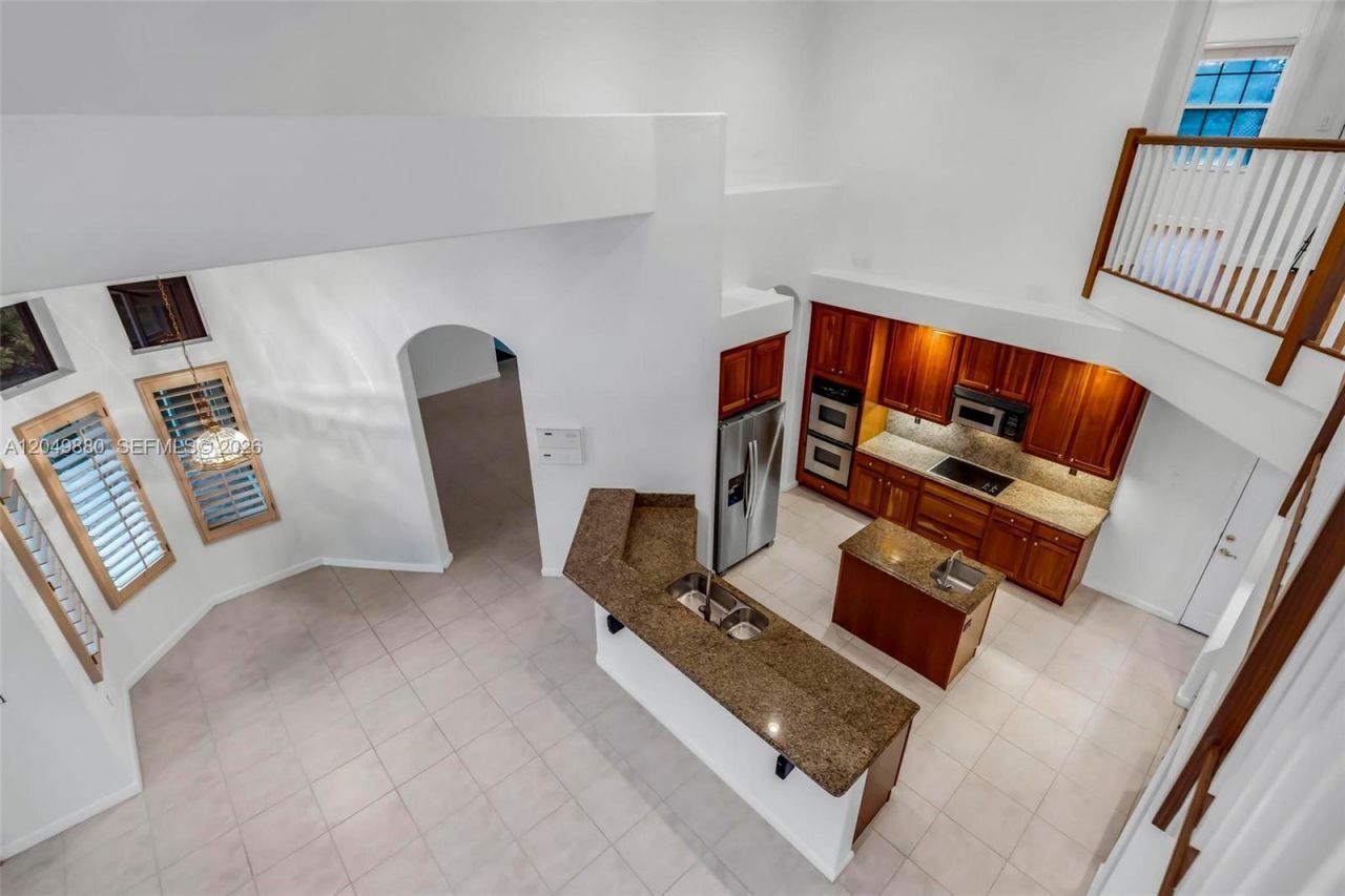1811 NW 168th Ave, Pembroke Pines, FL 33028 Photo