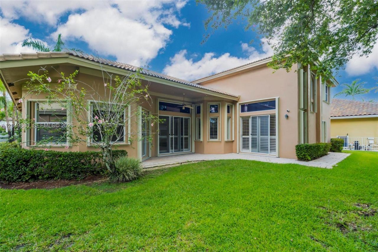 1811 NW 168th Ave, Pembroke Pines, FL 33028 Photo