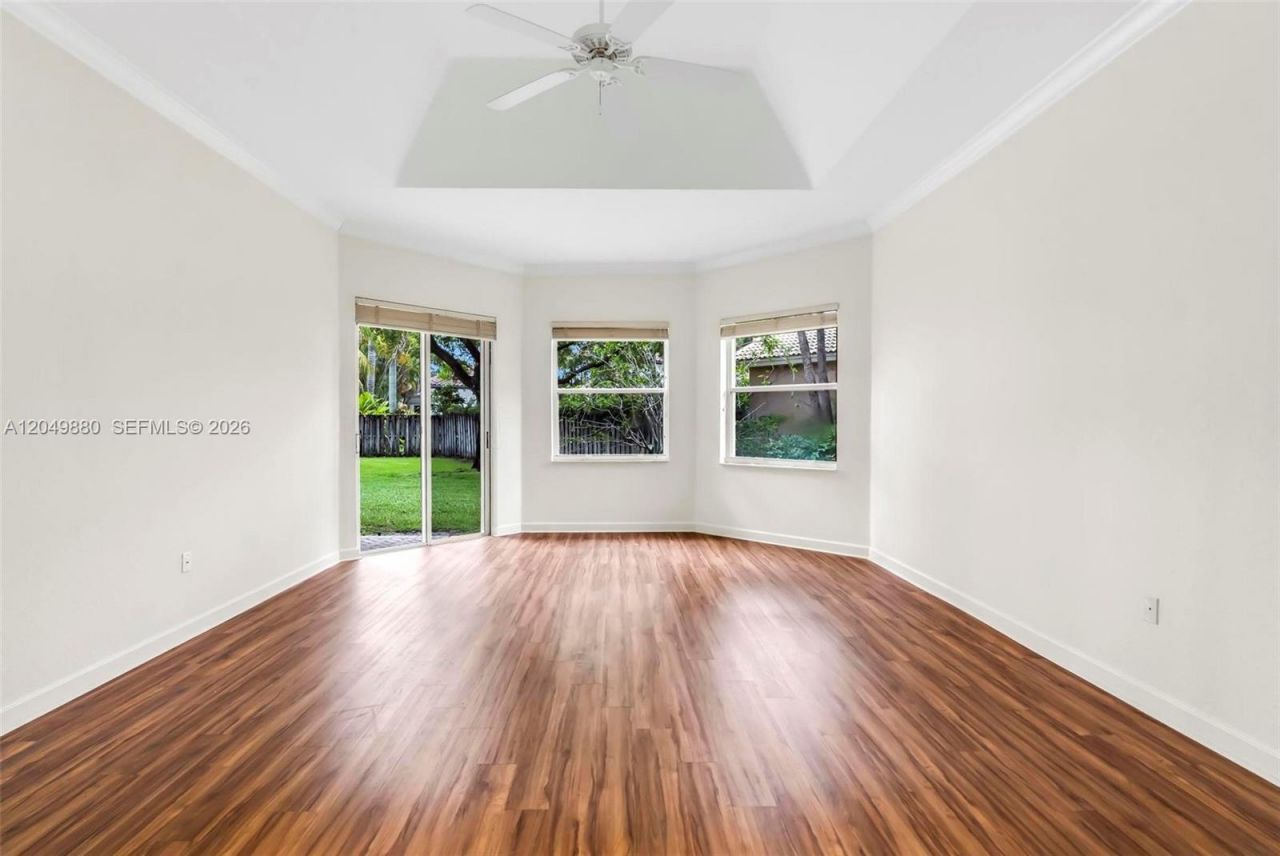 1811 NW 168th Ave, Pembroke Pines, FL 33028 Photo