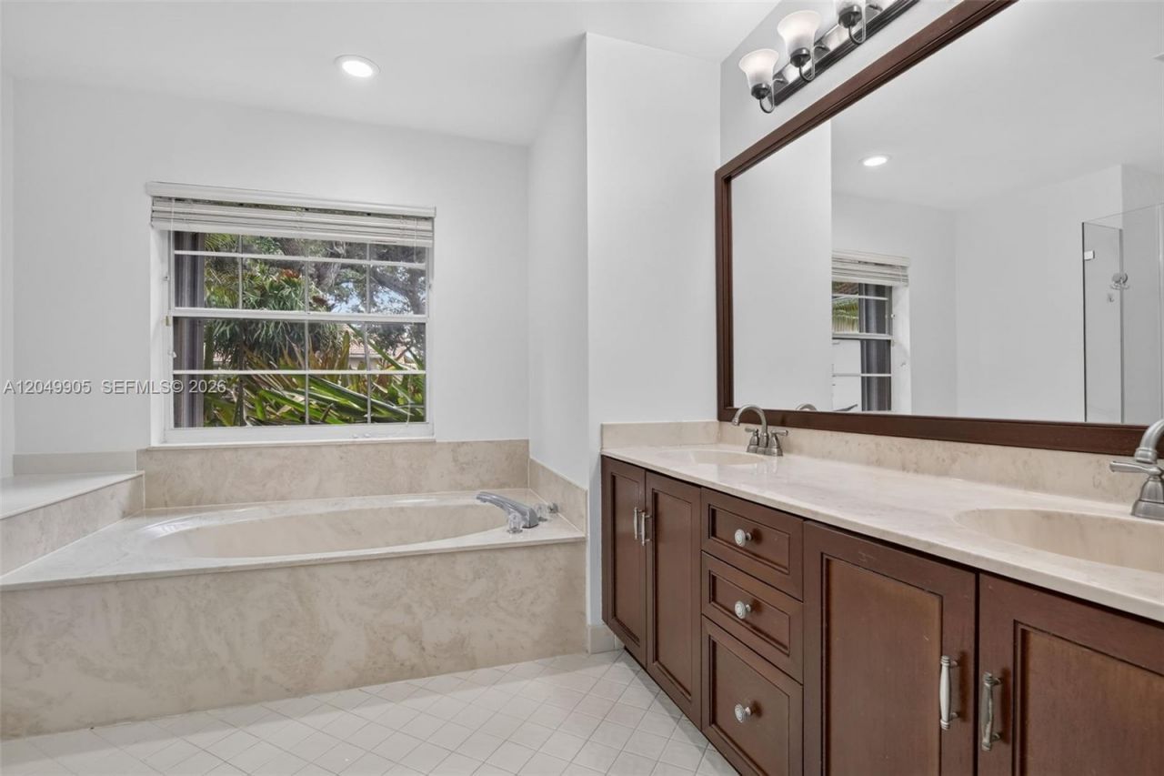 1485 Seabay Rd, Weston, FL 33326 Photo