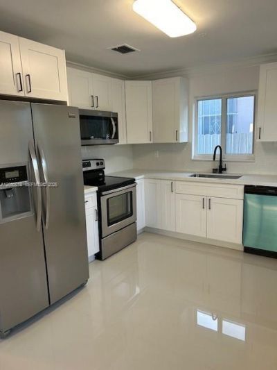 1745 SW 21st St, Unit Front, Miami, FL 33145 Photo